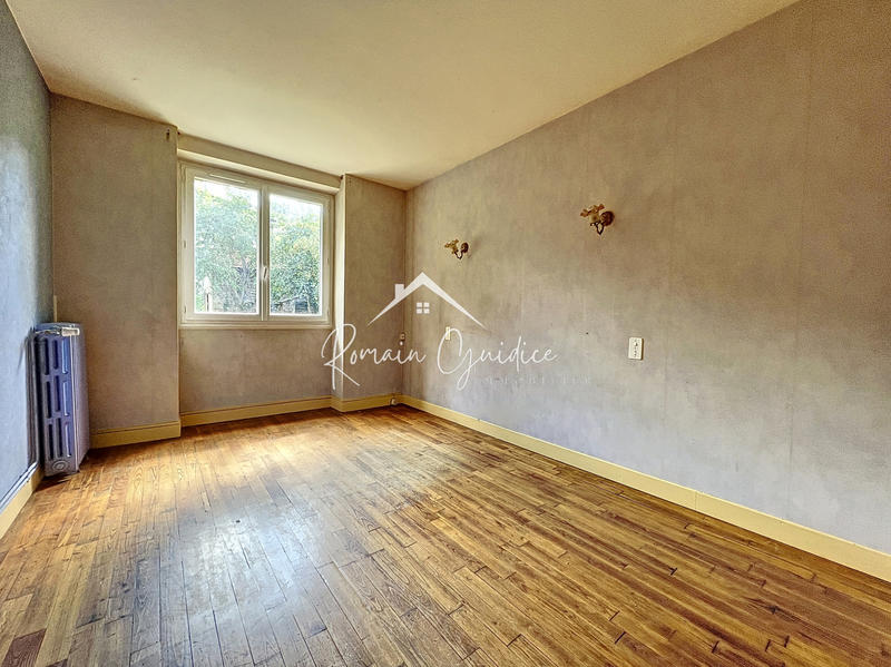 Maison - 175 m² - 8 pièces