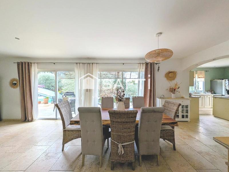 Villa - 179 m² - 6 pièces