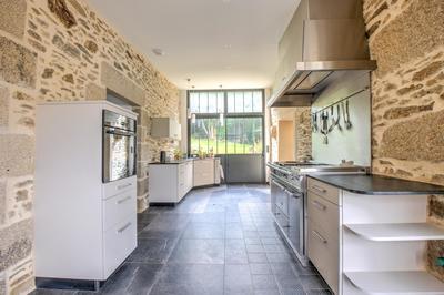 Propriété - 308 m² - 12 pièces