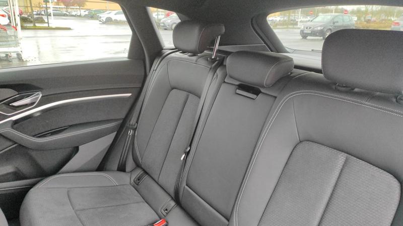 Audi e-tron Q8 55 Quattro 408 95 kWh s line - Automatique