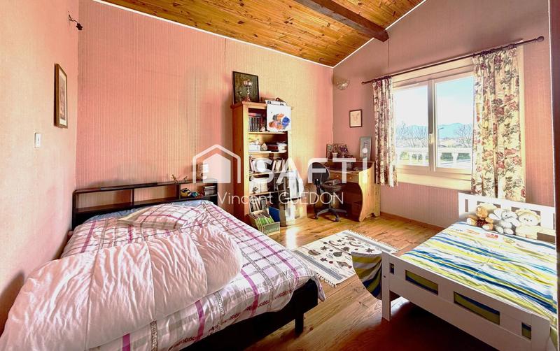 Maison - 212 m² - 5 pièces