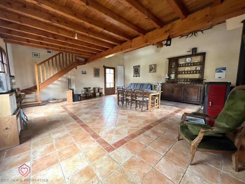 Propriété - 169 m² - 7 pièces