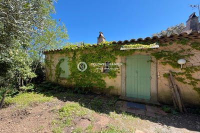 Propriété - 780 m² - 8 pièces