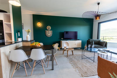 Appartement - 65 m² - 4 pièces