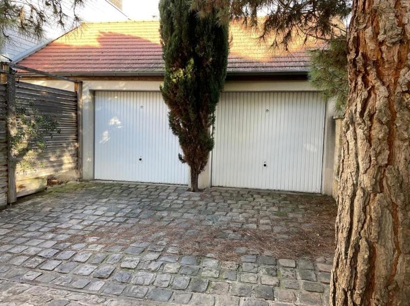 Maison - 205 m² - 8 pièces