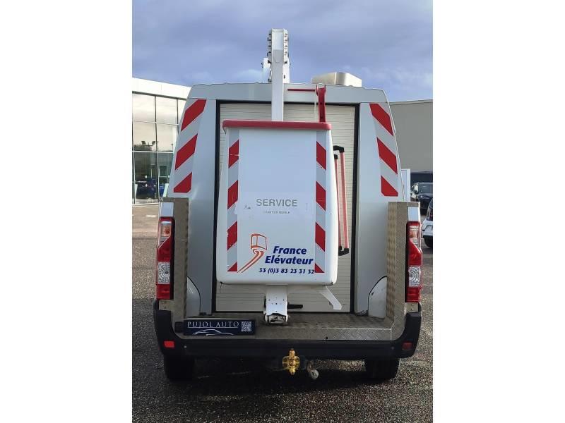 Renault Master Fourgon Fgn Nacelle L2h2 3.5t 2.3 dCi 130 2 Places Confort