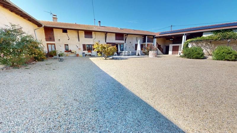 Ferme - 234 m² - 5 pièces