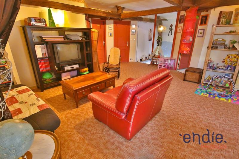 Maison de village - 216 m² - 10 pièces