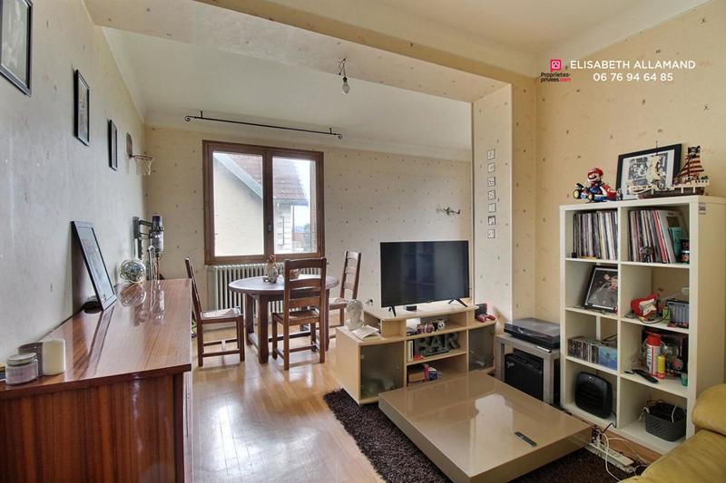 Maison - 198 m² - 8 pièces