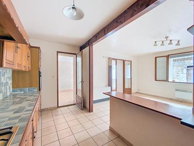 Maison - 90 m² - 3 pièces