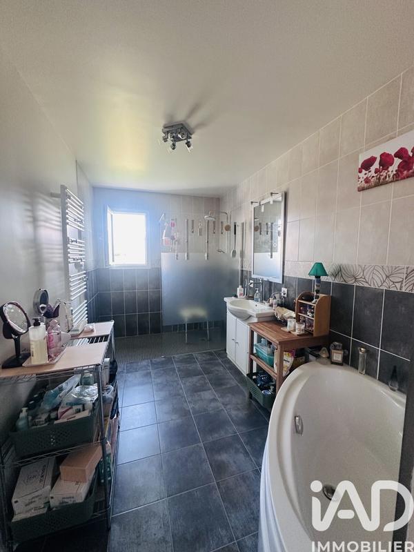 Maison - 143 m² - 6 pièces