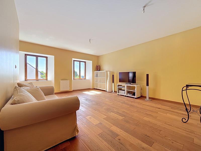 Maison ancienne - 210 m² - 8 pièces