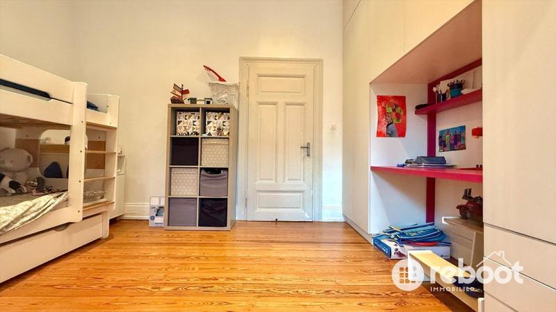 Appartement - 103 m² - 5 pièces