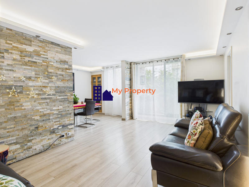 Appartement - 102 m² - 5 pièces