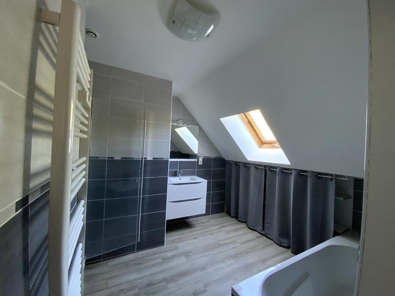 Maison - 196 m² - 6 pièces