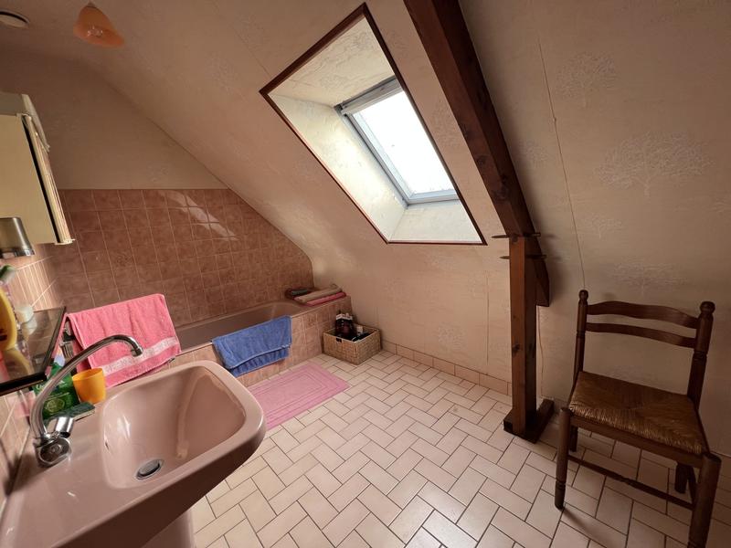 Maison - 92 m² - 5 pièces