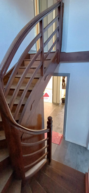 Maison - 140 m² - 6 pièces