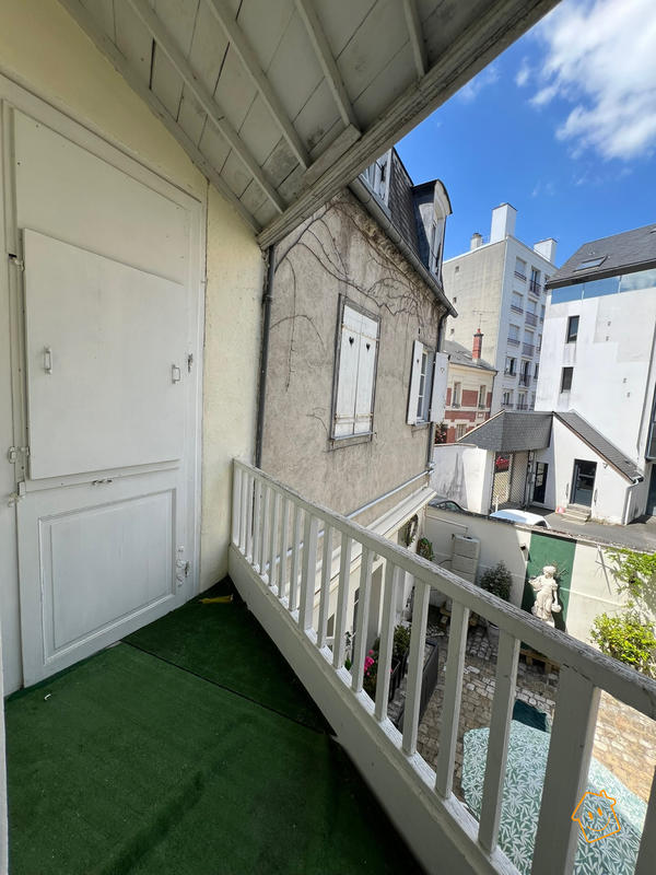 Appartement - 104 m² - 4 pièces