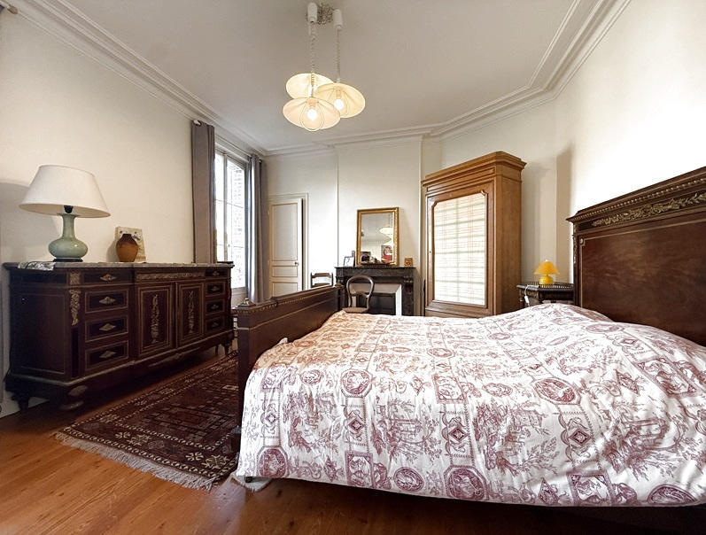 Maison - 278 m² - 8 pièces