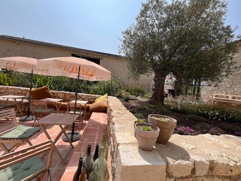 Maison - 600 m² - 17 pièces