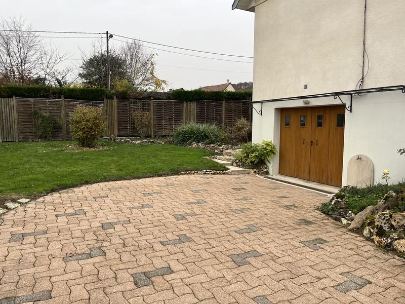 Maison traditionnelle - 123 m² - 6 pièces