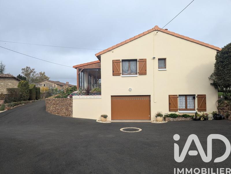 Maison - 92 m² - 5 pièces