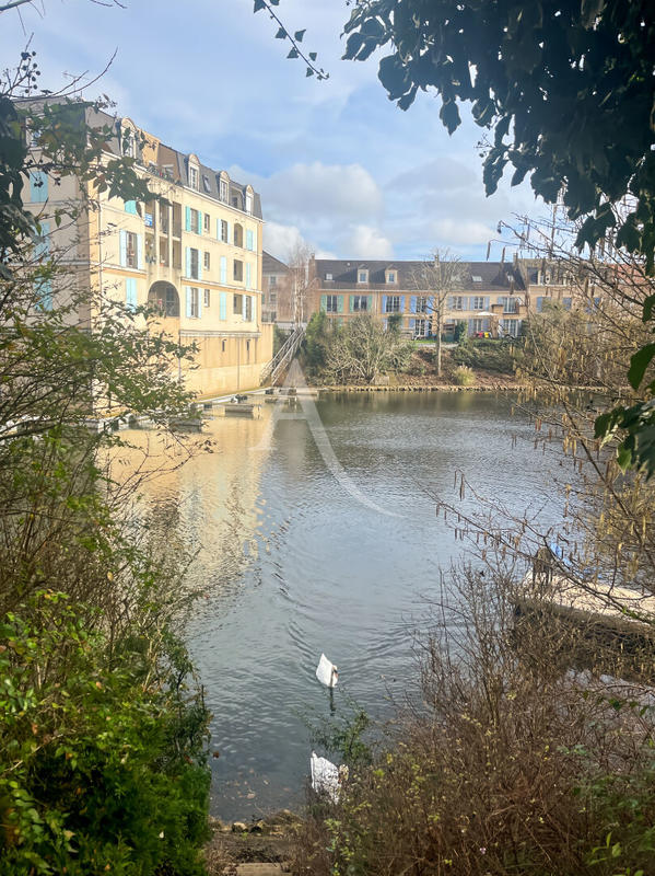 Maison - 214 m² - 7 pièces