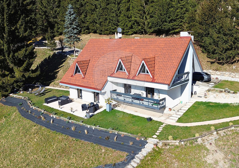 Maison - 183 m² - 5 pièces