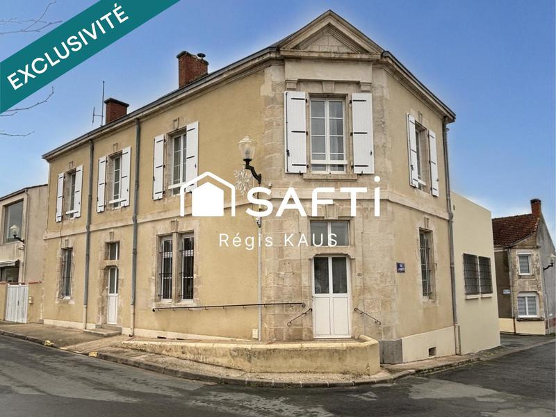 Maison - 220 m² - 8 pièces