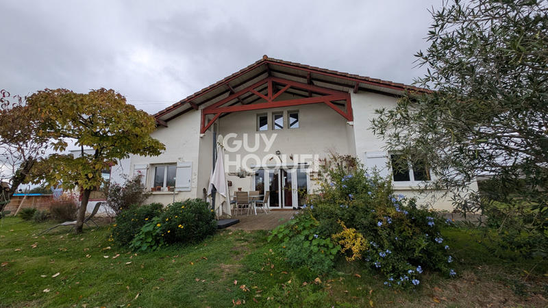 Maison - 142 m² - 6 pièces