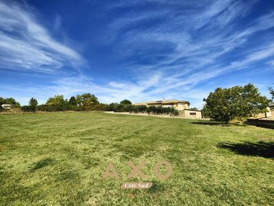 Terrain constructible - 1 000 m²