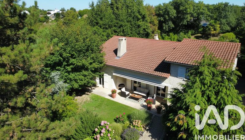 Maison de maîtres - 183 m² - 7 pièces
