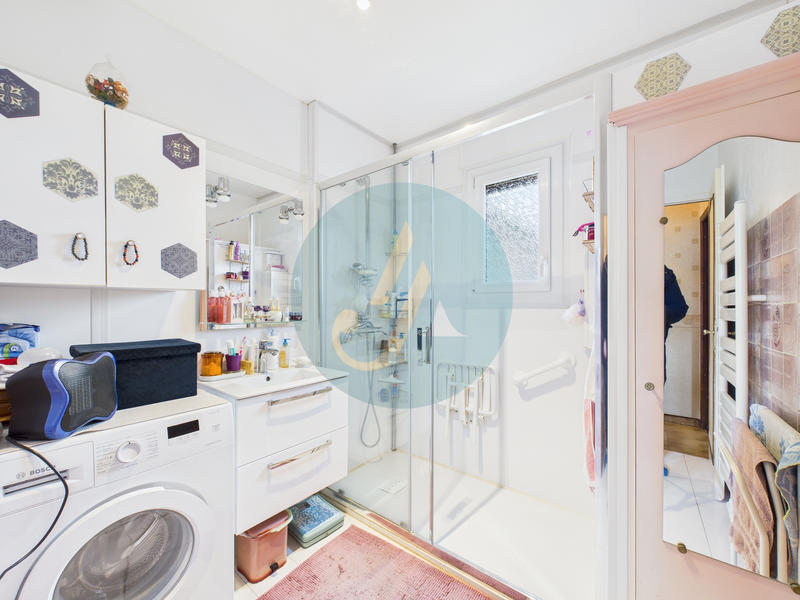 Maison - 105 m² - 4 pièces