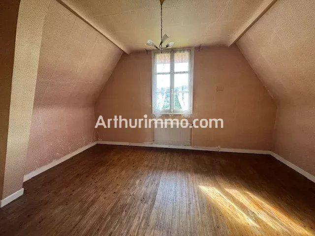 Maison - 186 m² - 9 pièces