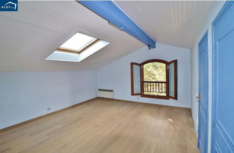 Villa - 155 m² - 6 pièces