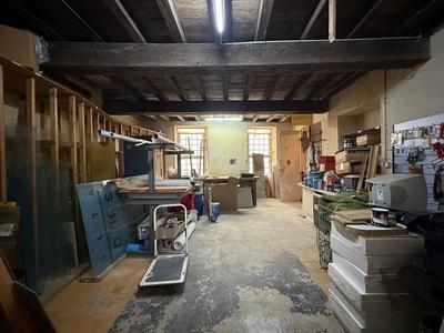 Maison - 975 m² - 10 pièces