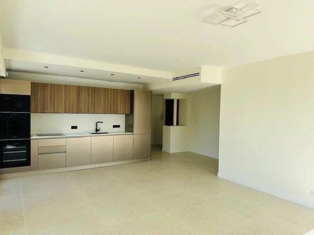 Appartement - 87 m² - 4 pièces