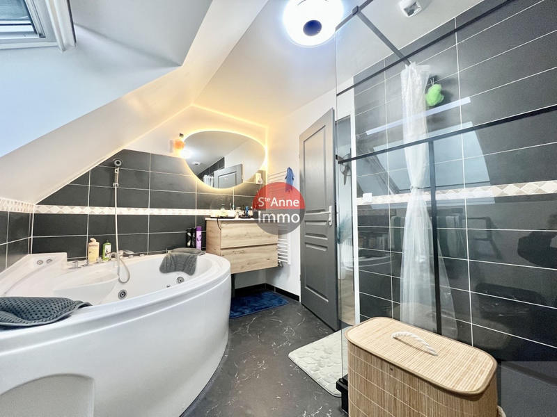 Maison - 125 m² - 6 pièces