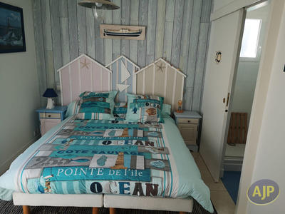 Villa - 215 m² - 6 pièces