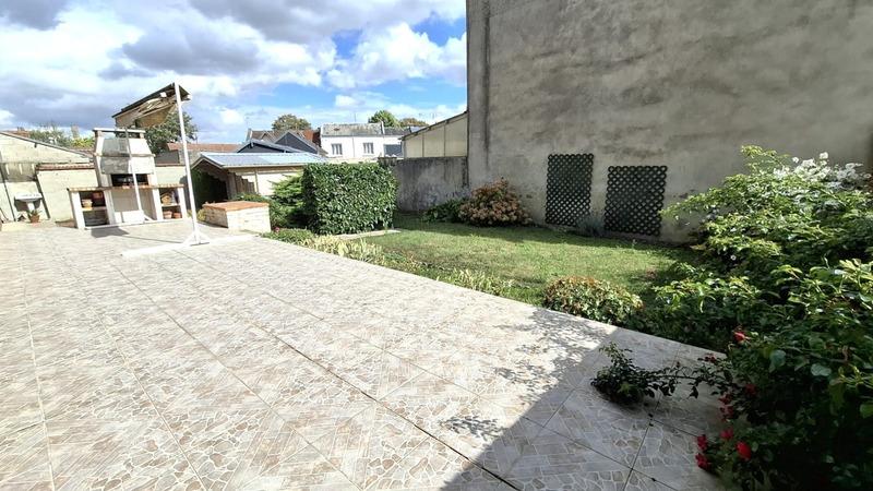 Maison - 96 m² - 5 pièces