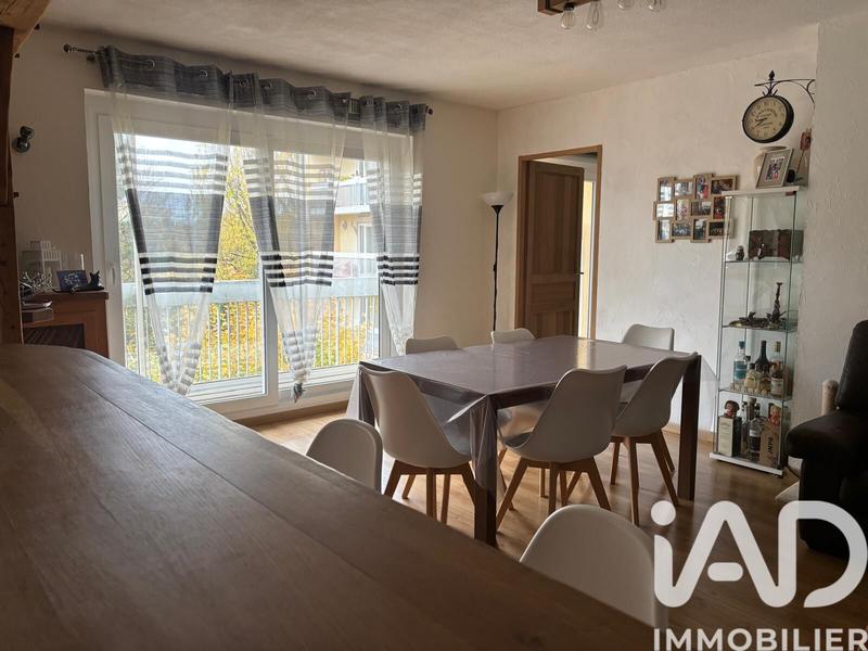 Appartement - 95 m² - 6 pièces