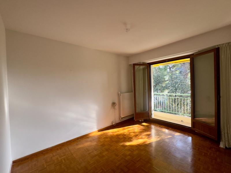 Appartement - 101 m² - 5 pièces
