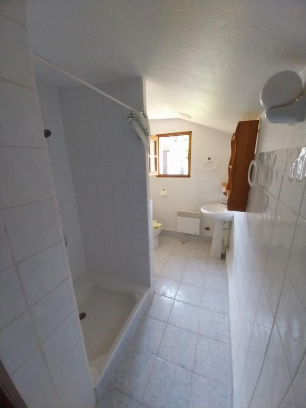 Propriété - 220 m² - 11 pièces