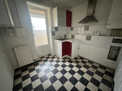 Appartement - 64 m² - 4 pièces