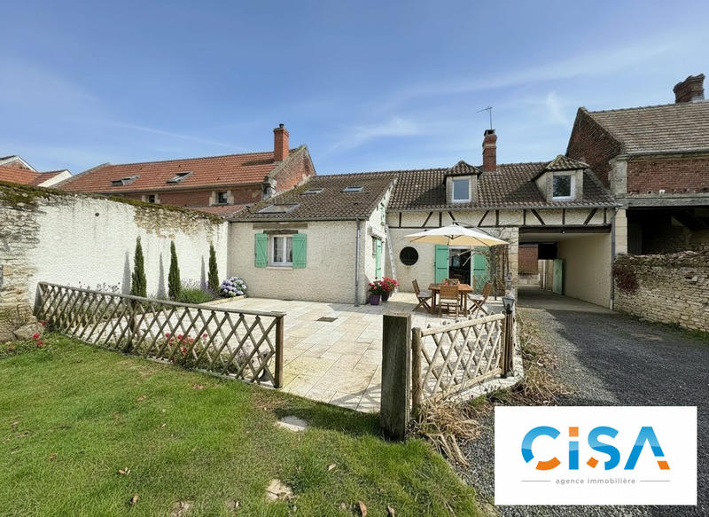 Maison - 95 m² - 5 pièces
