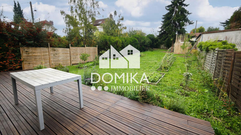 Maison traditionnelle - 93 m² - 4 pièces