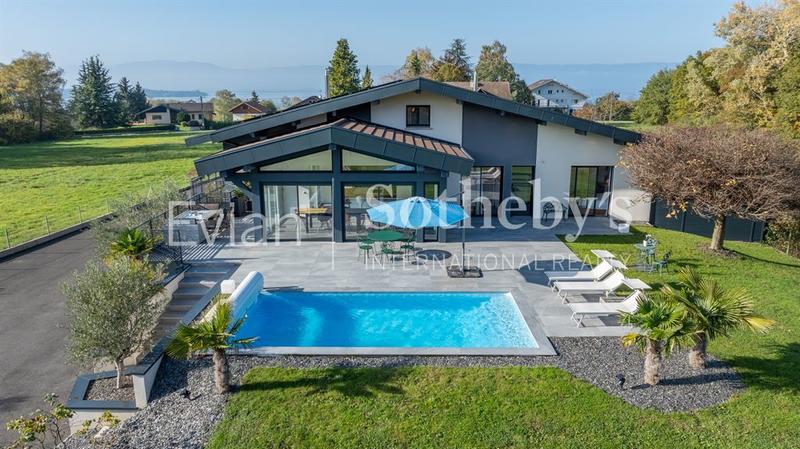 Maison - 269 m² - 7 pièces