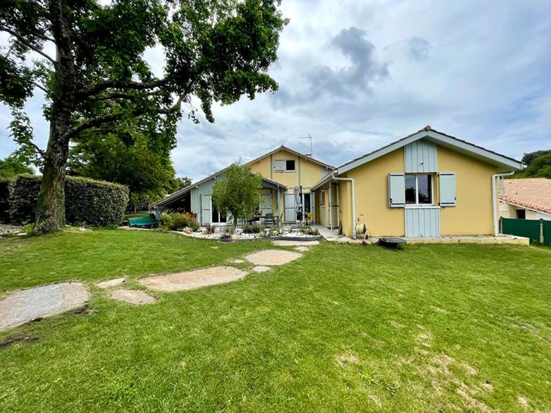 Maison - 160 m² - 6 pièces