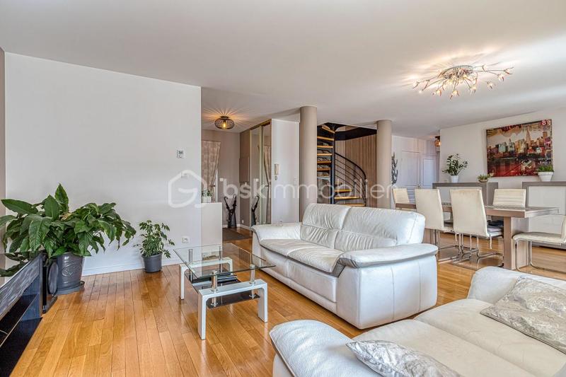 Duplex - 132 m² - 5 pièces