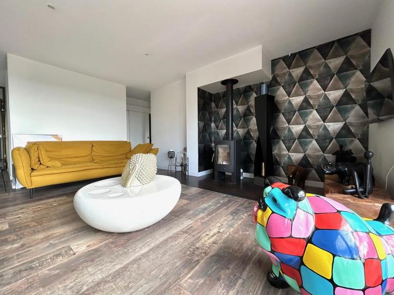 Propriété - 132 m² - 4 pièces